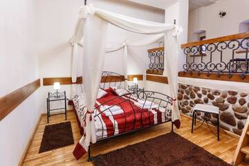 Фото номера Трехместный номер Отель Hotel Zamek Bytów г. Бытув 7